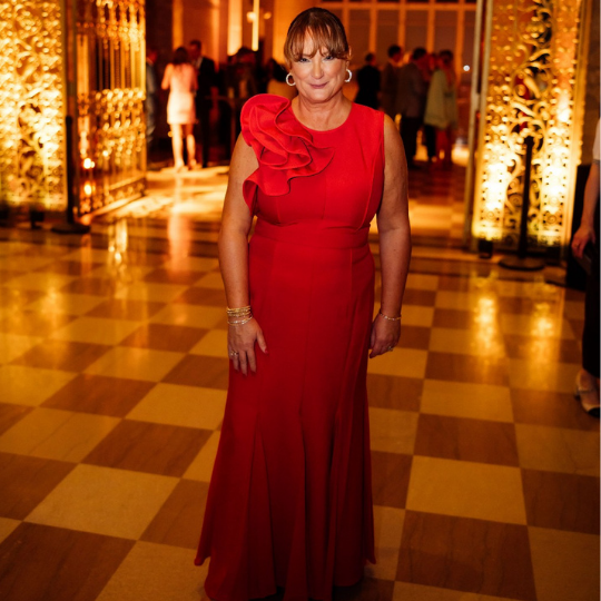 Nina Basset, Excellence in Wine and Hospitality. 